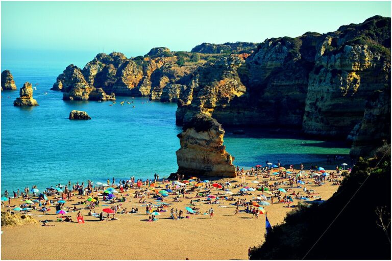 Praia Dona Ana, Algarve. Golden cliffs close to Lagos.