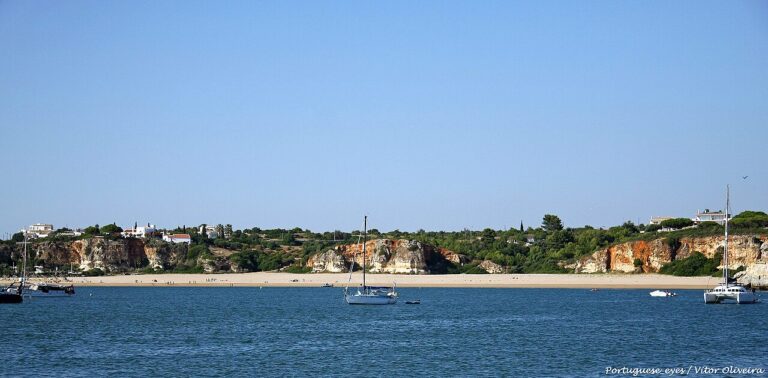 Praia Grande, Ferragudo, Algarve. A beach looking across the Arade.